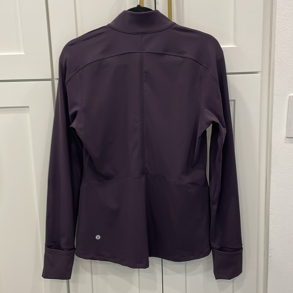 Lululemon Athletica Sleek Essentials Jacket in Boysenberry Size 10 - Picture 8 of 13